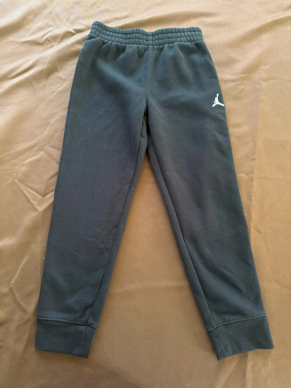 Nike/ Jordan Kids Sweatshirt and bottoms bundle size 6-7yrs 116-122cm